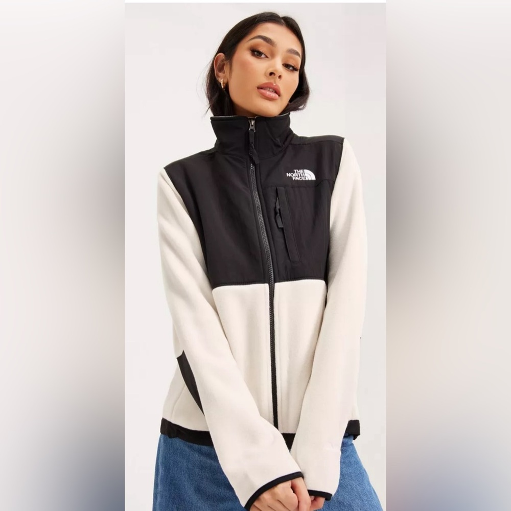 The North Face Women’s Denali jacket